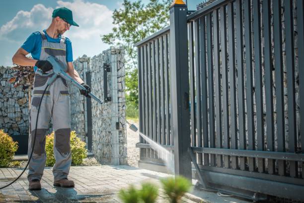 Best Graffiti Removal  in Martinez, CA